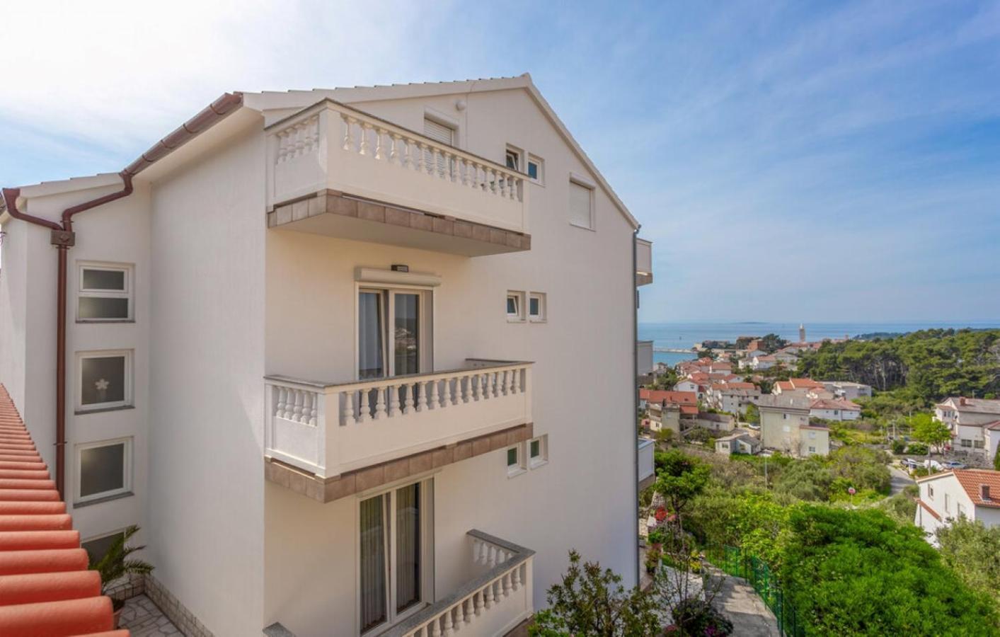 Guest House Lucija Банёл Экстерьер фото