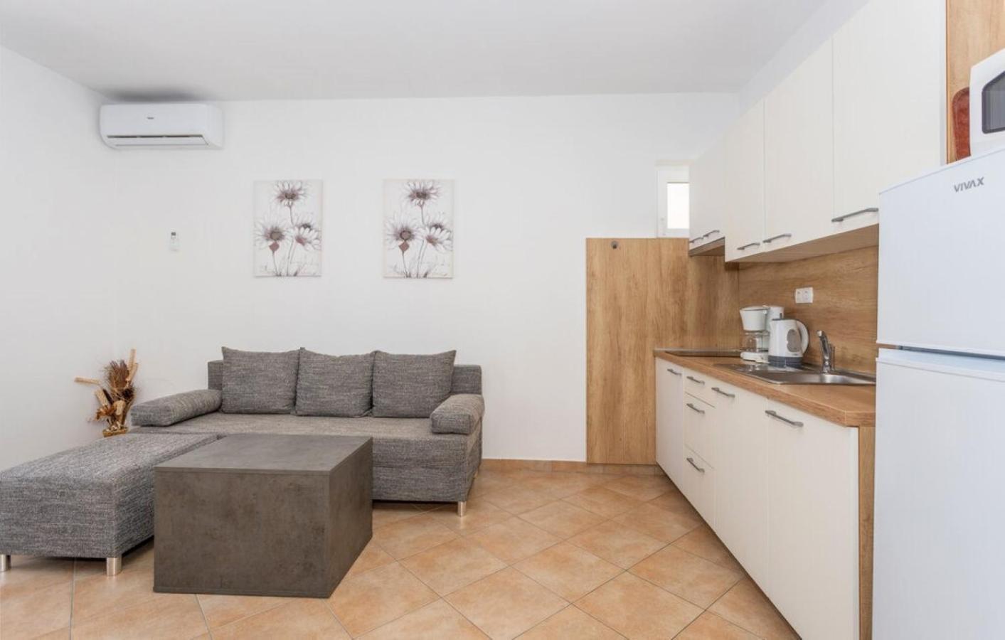 Guest House Lucija Банёл Номер фото